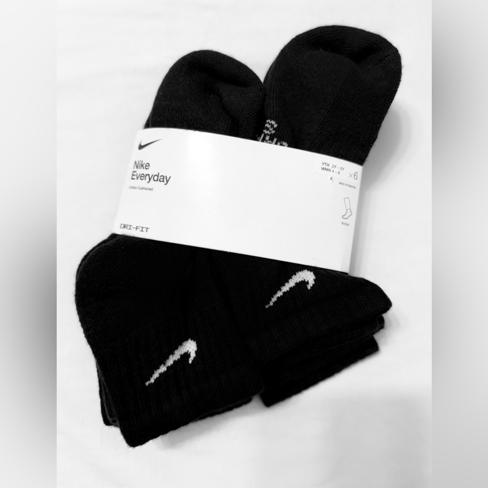 NIKE 6-Pack Everyday Cushion DRI-FIT Black Ankle Socks For Women Size 4-6